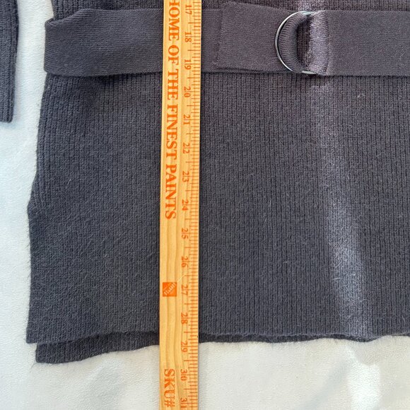 Like new Extremely soft Ann Taylor turtle neck top with belt waist - Picture 4 of 8